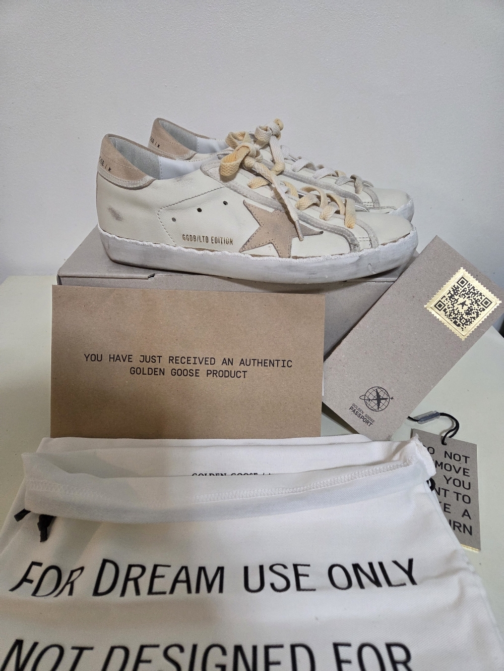 Golden Goose Super-Star Classic With List - Cream & Beige Low-Top Star Sneakers - Picture 4 of 15